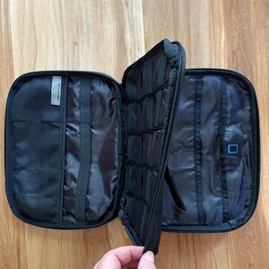 Bagsmart Electronics Travel Organizer Bag NWT